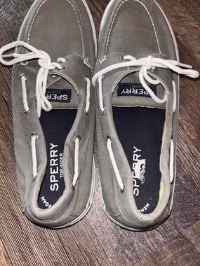 Sperry Men’s Gray Canvas Boat Shoes with White Laces